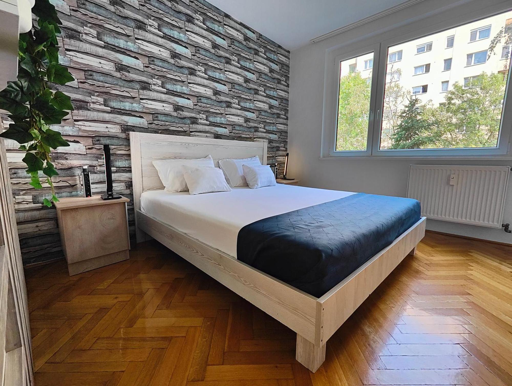 Comfort 14 -- Stylish City Apartment Netflix, Wi-Fi & Parking Miskolc Exterior photo