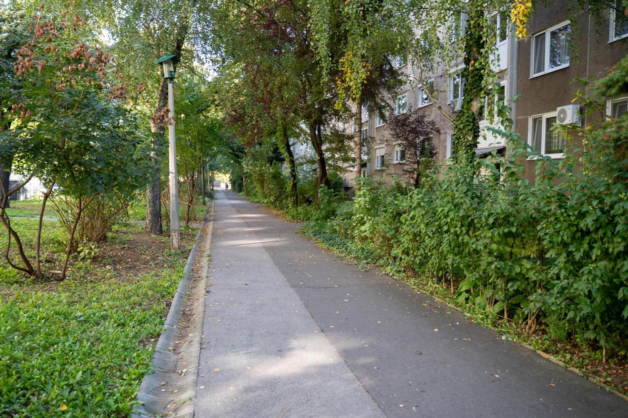 Comfort 14 -- Stylish City Apartment Netflix, Wi-Fi & Parking Miskolc Exterior photo